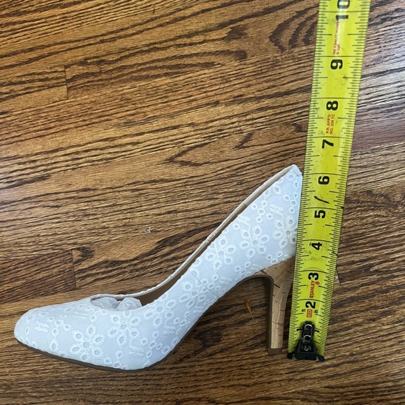 NWT Size 8. - Picture 6 of 6